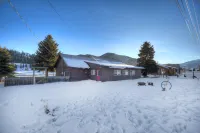 Family Friendly Cabin - Near Downtown Creede - Shu