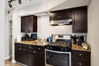 Chic and Comfortable 1BR Apartment near Bradley U