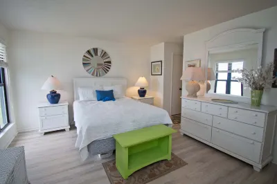 Oceanfront Paradise - Heated Indoor Pool, Hot Tub, Internet