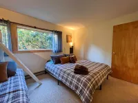 Riverside Fire Pit and Community Pool - Tranquil Charming Retreat