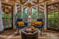 Hot Tub, Firepit and Scenic Outdoor Retreat - Charming Escape