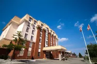 Waterloo Suites Hotel, Trademark Collection by Wyndham Hotels near University of Waterloo