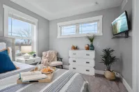 Spacious Townhome with Modern Amenities - Inviting Family Retreat