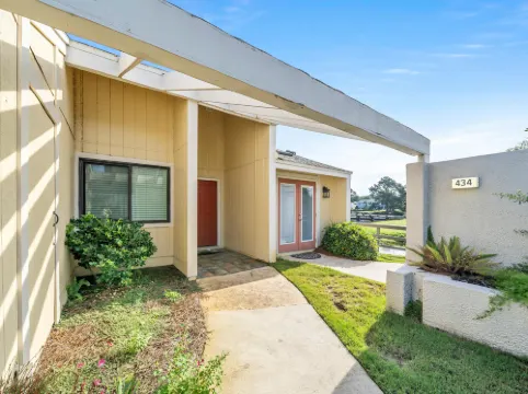 Magnificent Lake View and Golf Cart Included - Stunning Oasis