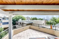 City-View Austin Penthouse on West 6th Street Near Restaurants & Parks - Dogs OK Hotels in West Lake Hills