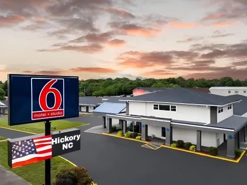 Motel 6 Hickory, NC
