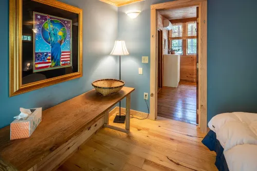 Wooded Acres and Unique Handmade Touches - Charming Eco Retreat