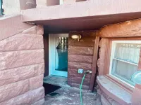 Charming Escape with Free Parking and Modern Amenities - Cozy Haven