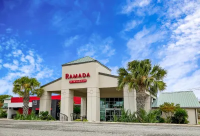 Ramada by Wyndham Del Rio Hôtels à : Del Rio