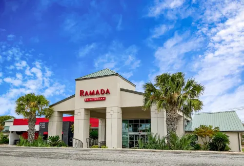 Ramada by Wyndham Del Rio Hotels in Del Rio