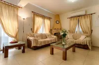 Villa Tsikkos Tessera