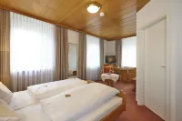 Flair Hotel Gasthof Hirsch Hotels in der Nähe von ALB-GOLD Naturgarten
