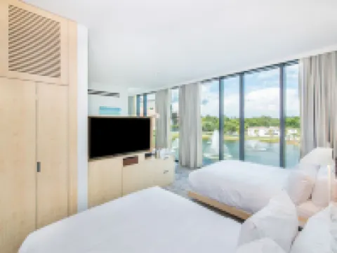 ホテル エレオ アット ザ ユニバーシティ オブ フロリダ ゲーンズビルのホテル