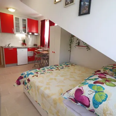 Apartments Clementina Sunrise Hotels in Orebic