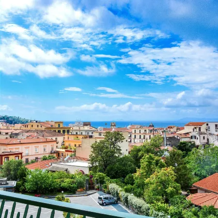 Sunset Home Sorrento Отели рядом с достопримечательностью «Пляж Марамео»