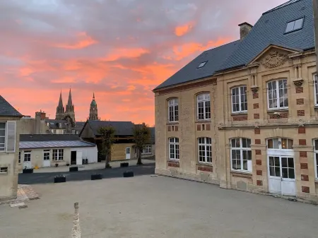 Belle Normandy Отели в г. Байе