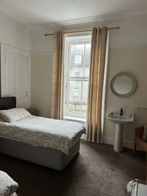 Roselodge Guest House