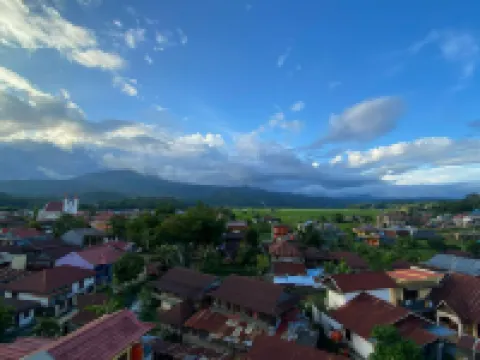 Toraja Lodge Hotel 北托拉查縣酒店