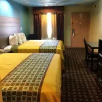 Luxury Inn and Suites Seaworld - Motels