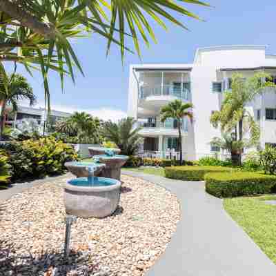 By the Sea Shore Hotel Exterior
