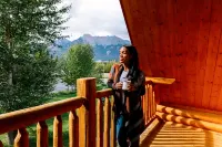 Miette Mountain Cabins - Homestays