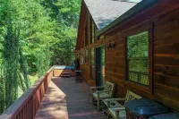 Moosetrax - 3 Bedrooms, 2 Baths, Sleeps 6 Cabin by RedAwning