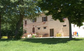 Casa il Girasole Con Piscina Nelle Marche