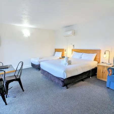 Arkana Motor Inn & Terrace Apartments