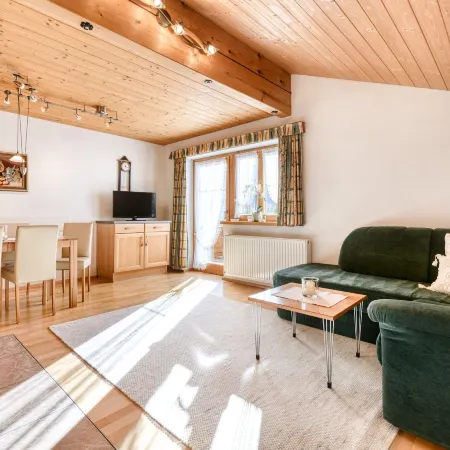 Haus Alvier - 2-zimmer Fewo Zimba mit Balkon