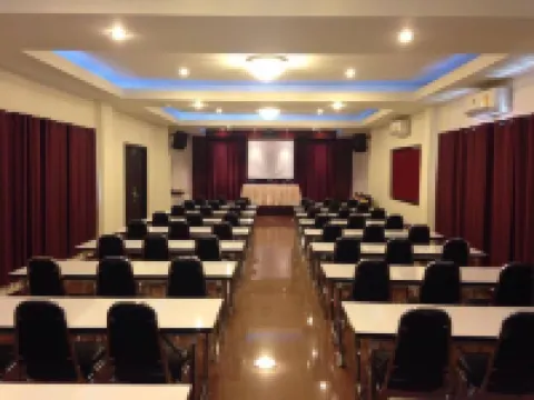 โรงแรม ชาดา เวอแรนด้า