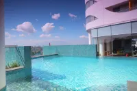 Sensa Hotel Bandung - Pools