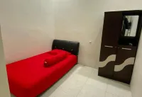 Radja Guest House Hotels in Rappocini