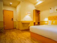 Bloom Hotel - Worli South Mumbai Hotels near Worli