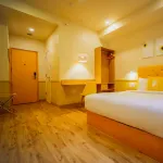 Bloom Hotel - Worli South Mumbai - 3-Star
