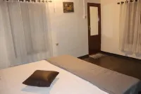 Piggy Hostel Varkala