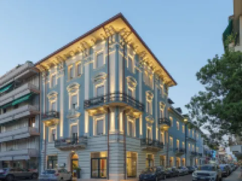 VI套房 盧卡省酒店