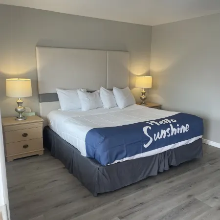 Sunglow Motel