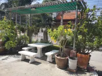 Sab Suwarn Mansion Hotels in Mueang Suphan Buri District
