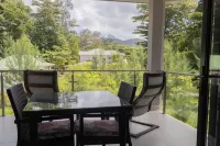 Palm Holiday Apartments