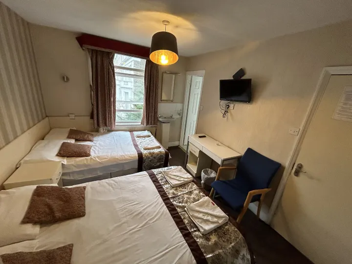 Earls Court Hotel