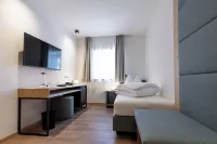 Hotel Alpenrose Hotels in Graun im Vinschgau