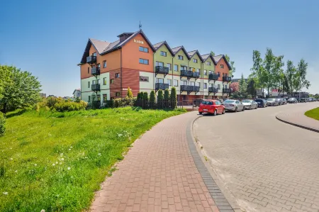 Rzemieślnicza, Sun & Snow Отели рядом с достопримечательностью «Albatros»