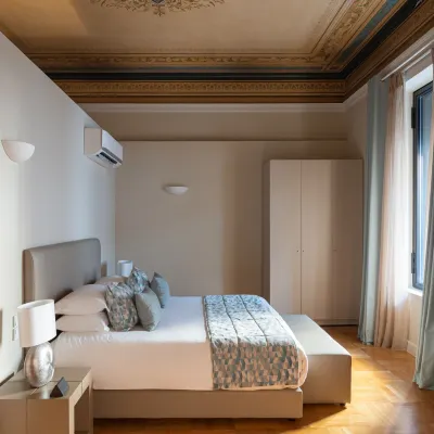 33 Solonos Suites Hotels near Thanassis Frissiras Gallery