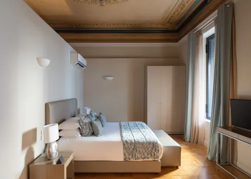 33 Solonos Suites - Pensions