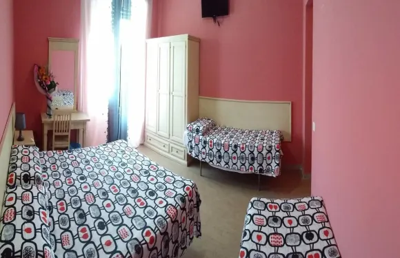 託維亞力卡酒店