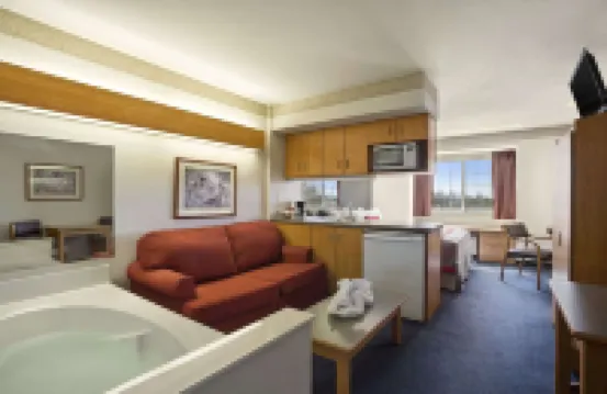 Ramada Limited Bloomington