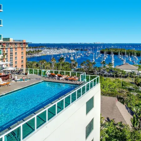 ICoconutGrove - Luxurious Vacation Rentals in Coconut Grove