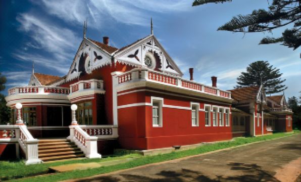 WelcomHeritage Fernhills Royal Palace