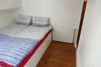 Boat-Apartment Rotterdam Fokkelina