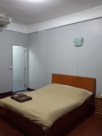 White Orchid Inn I